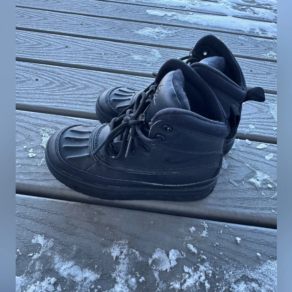 Nike ACG Youth Winter Boots Black Size 12C – Waterproof Cold Weather Boots